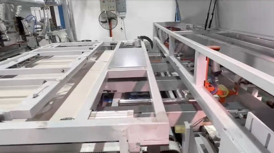 satın al 4X10 Kısa Dönemli Melamine Dökme Kağıt Laminasyon Sıcak Baskı Makinesi online manufacture