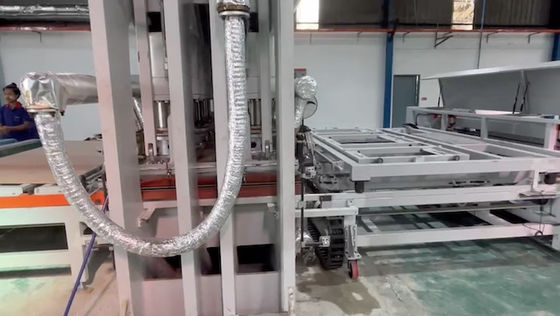 satın al 4X8 Kısa Dönemli Sıcak Baskı Makinesi Plywood Melamine Laminated 1800 ton online manufacture