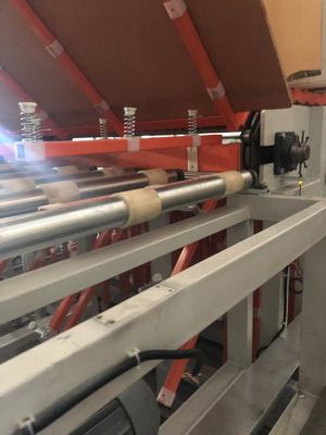 Plywood için hidrolik sıcak baskı Mdf için otomatik kısa döngü baskı hattı